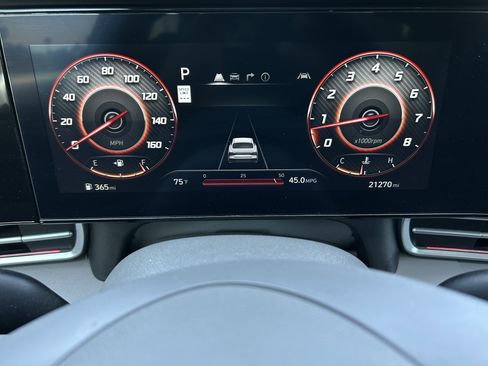 Used 2024 Hyundai Elantra SEL image 29