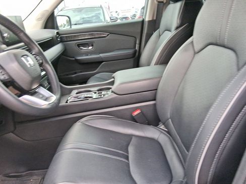 Used 2023 Honda Pilot Elite image 10