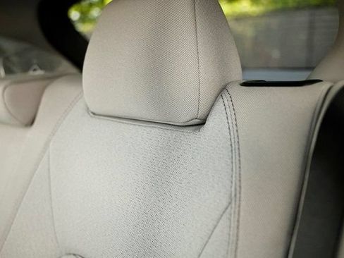 New 2027 Honda HR-V LX image 32