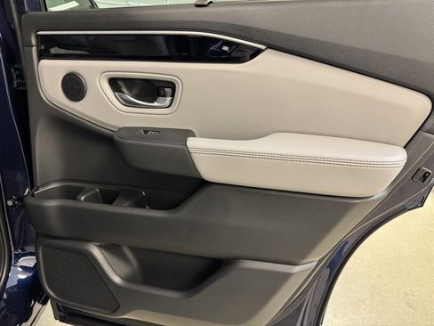 New 2025 Honda Pilot EX-L image 26