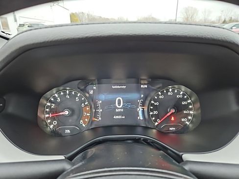 Used 2024 Jeep Compass Limited image 14