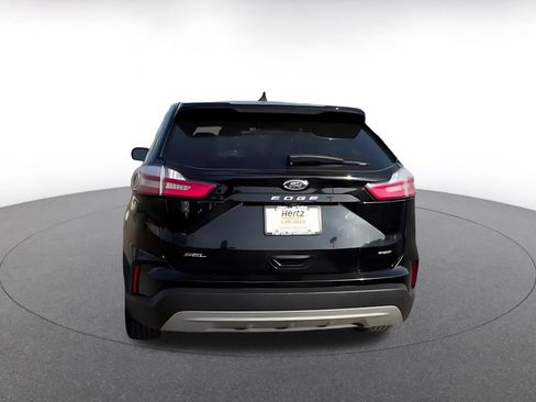 Used 2024 Ford Edge SEL image 10