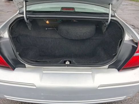 Used 2002 Mercury Grand Marquis LSE RWD image 11
