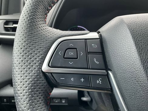 Used 2023 Toyota Sienna XSE image 20