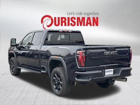 Used 2024 GMC Sierra 2500 AT4 w/ AT4 Premium Plus Package image 4