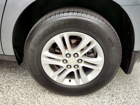 Used 2021 Buick Enclave Essence w/ Sound and Sites Package image 9