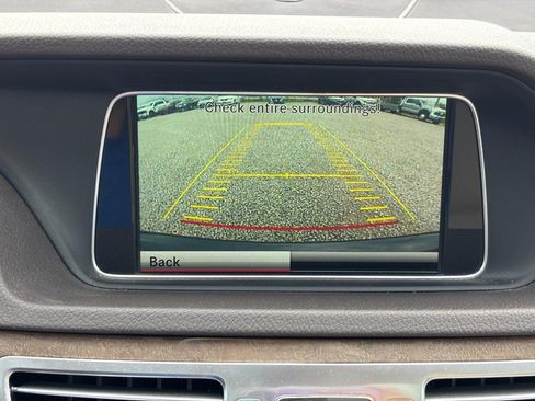 Used 2014 Mercedes-Benz E 350 4MATIC Sedan image 24