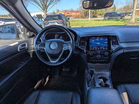 Used 2021 Jeep Grand Cherokee Limited image 11