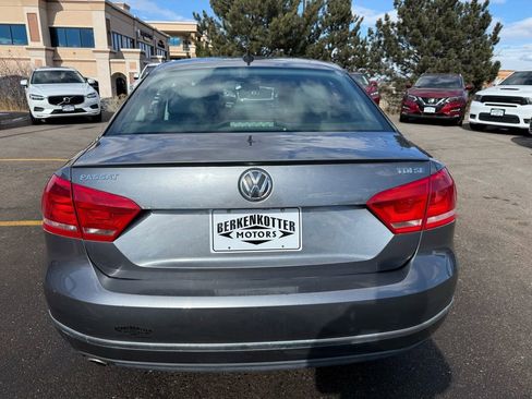 Used 2014 Volkswagen Passat TDI SE image 4