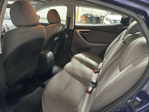 Used 2014 Hyundai Elantra SE w/ Option Group 02 image 23