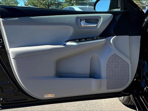 Used 2017 Toyota Camry LE image 16