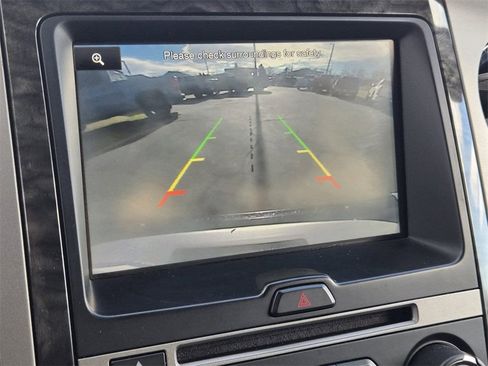 Used 2015 Ford Expedition Limited image 12