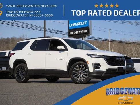 Used 2023 Chevrolet Traverse RS AWD/4WD image 1