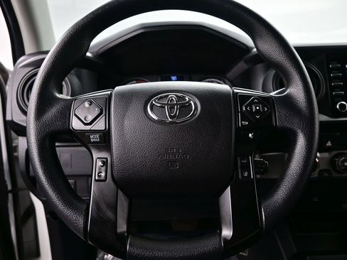 Used 2022 Toyota Tacoma SR AWD/4WD image 22