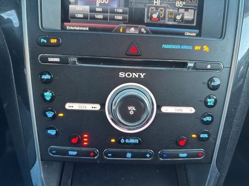 Used 2016 Ford Explorer Sport image 19