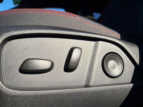 New 2026 Chevrolet Equinox RS w/ Convenience Package III image 15