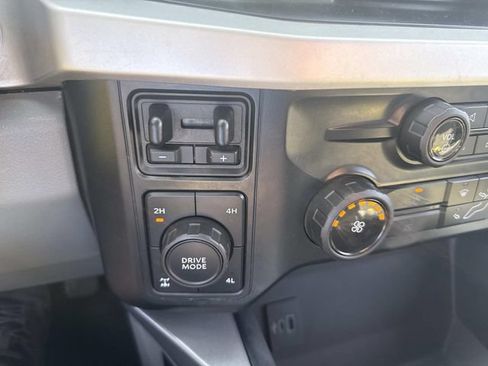 Used 2023 Ford F250 XLT w/ FX4 Off-Road Package AWD/4WD image 25