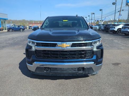 Used 2022 Chevrolet Silverado 1500 LT image 3