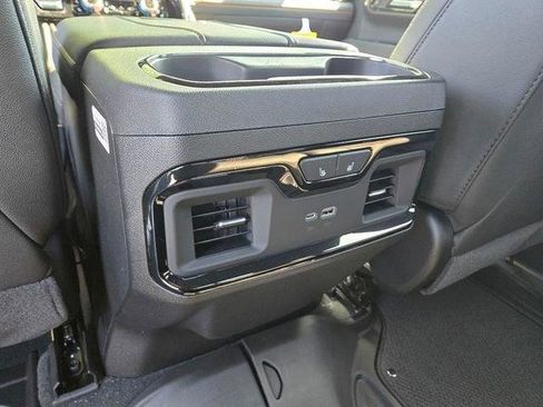 New 2026 GMC Sierra 3500 AT4 w/ AT4 Premium Plus Package AWD/4WD image 9