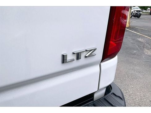 Used 2022 Chevrolet Silverado 2500 LTZ w/ Gooseneck/5TH Wheel Package AWD/4WD image 9