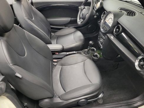 Used 2013 MINI Cooper Convertible image 18