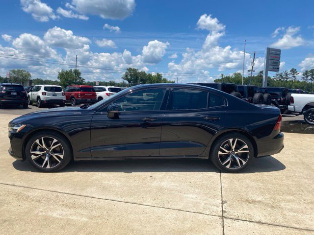 Used 2024 Volvo S60 B5 Core AWD/4WD image 2