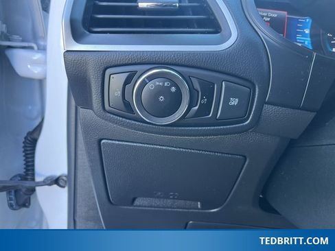 Certified 2024 Ford Edge SE image 38