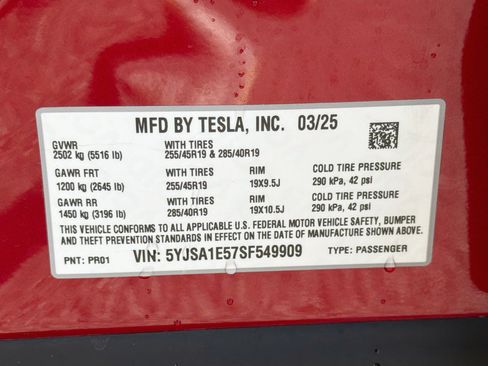 Used 2025 Tesla Model S AWD/4WD image 44