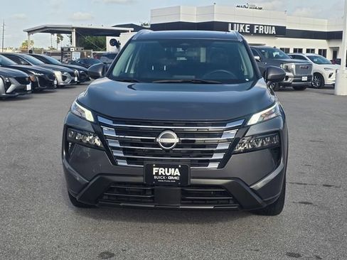 Used 2024 Nissan Rogue SV w/ SV Premium Package FWD image 2