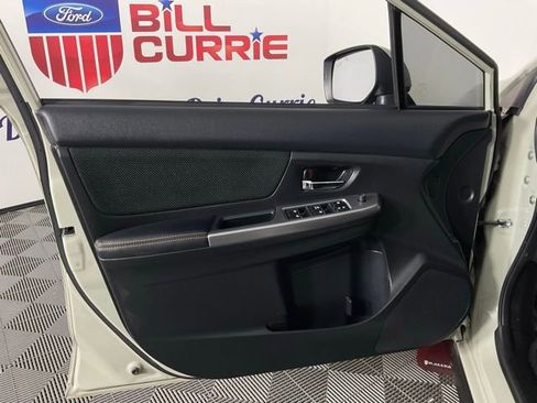 Used 2016 Subaru Crosstrek 2.0i Premium image 11