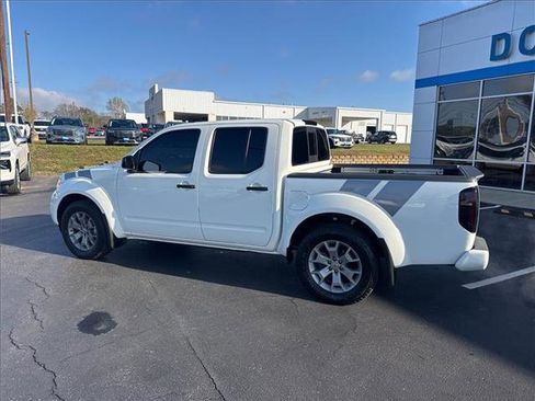 Used 2021 Nissan Frontier SV image 10