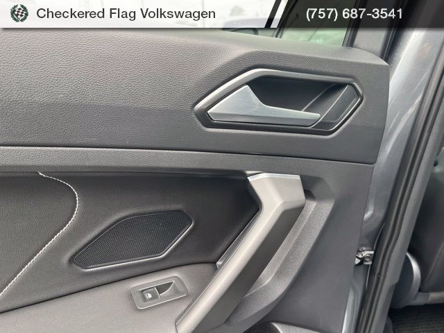 Used 2022 Volkswagen Tiguan SE w/ Panoramic Sunroof Package AWD/4WD image 26