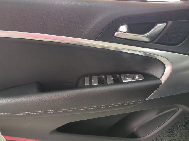 Used 2025 Genesis G70 2.5T RWD image 9