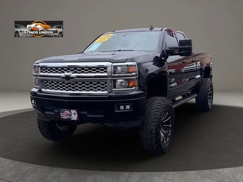 Used 2015 Chevrolet Silverado 1500 LT w/ Texas Edition, 1LT Trim RWD image 3