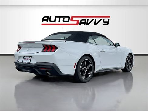 Used 2024 Ford Mustang Premium image 7
