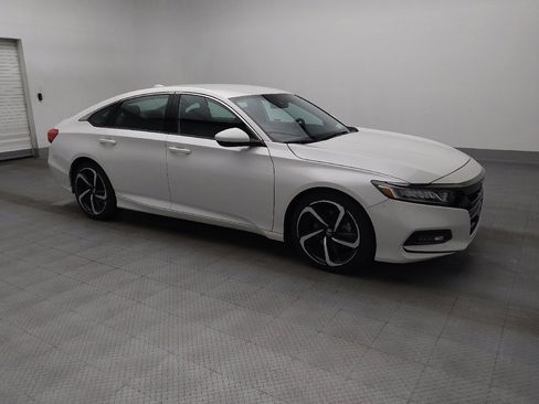 Used 2018 Honda Accord Sport image 11