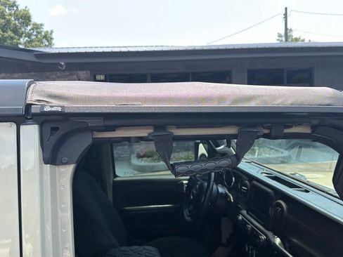 Used 2020 Jeep Gladiator Sport w/ Quick Order Package 24S AWD/4WD image 29