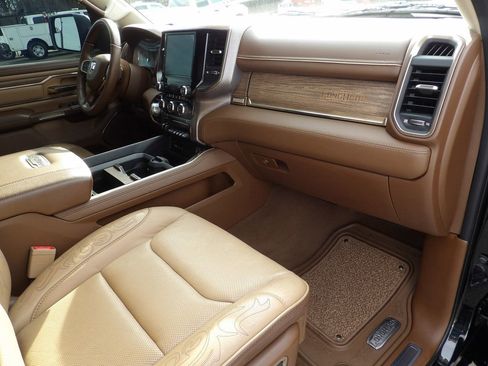 Used 2019 RAM 1500 Limited RWD image 42