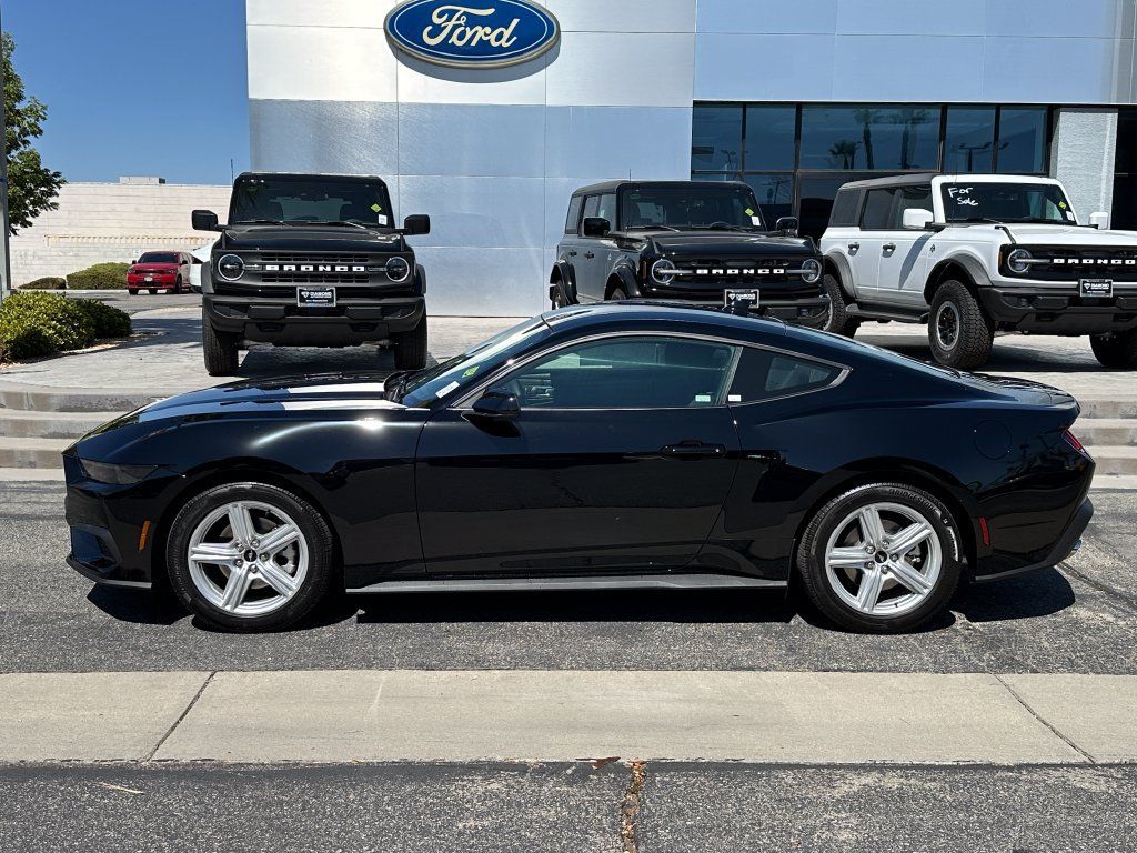 New 2026 Ford Mustang Coupe RWD image 3