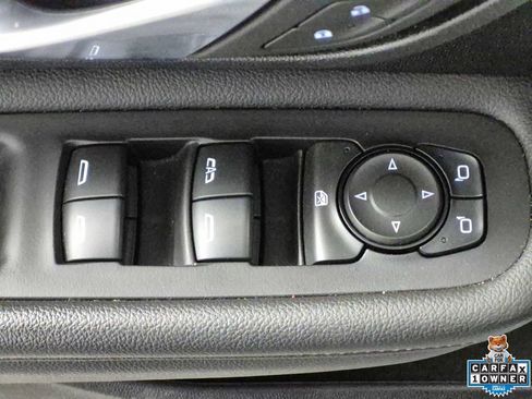 Certified 2024 GMC Terrain SLE FWD image 16