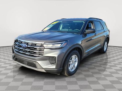New 2026 Ford Explorer Active image 3