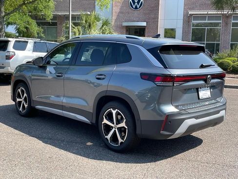 New 2026 Volkswagen Tiguan SE FWD image 22