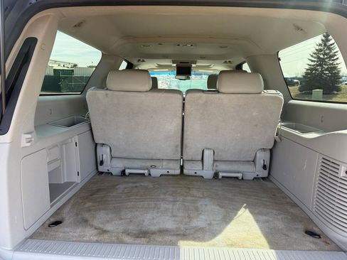 Used 2007 Chevrolet Suburban LT w/ LT Preferred Equipment Group image 20