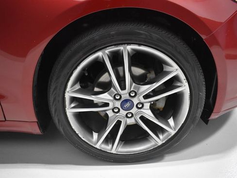 Used 2016 Ford Fusion Titanium FWD image 10
