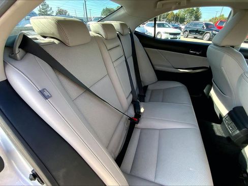 Used 2015 Lexus IS 250 image 20
