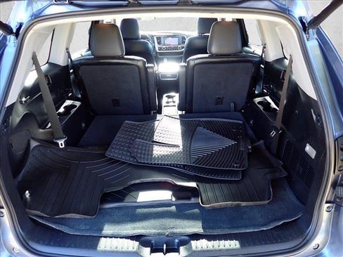 Used 2015 Toyota Highlander Limited Platinum AWD/4WD image 8