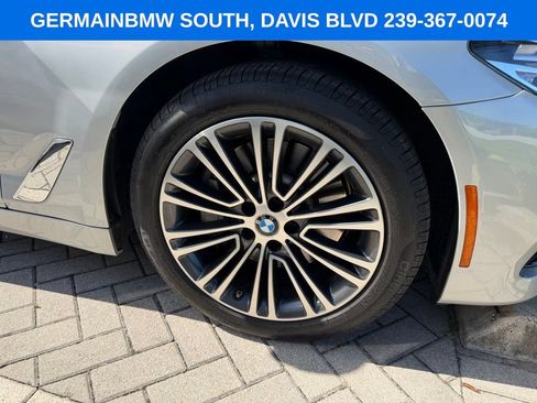 Used 2019 BMW 530i w/ Convenience Package RWD image 19