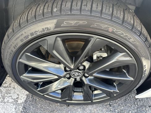 Used 2025 Toyota Corolla SE image 6