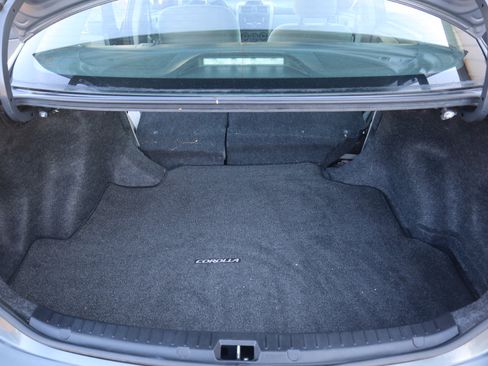 Used 2013 Toyota Corolla LE image 42