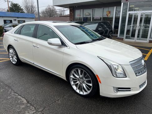 Used 2013 Cadillac XTS Platinum AWD/4WD image 5